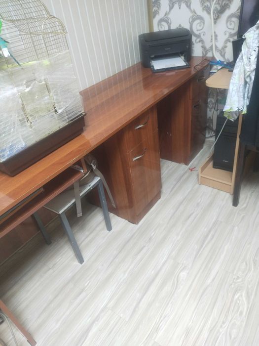 Продаётся Письменный стол
