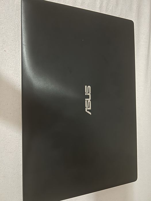 Leptop Asus , utilizat , disgonala 13’’-13,9