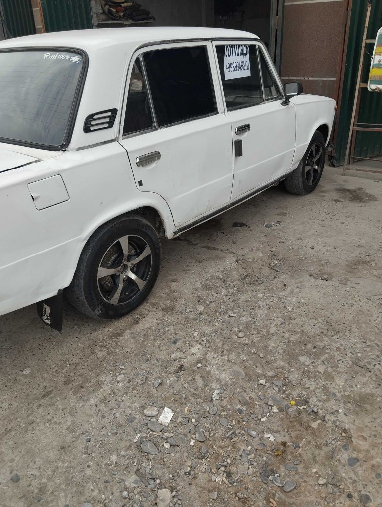 21011 ladavaz942