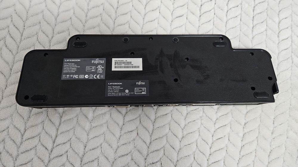 Docking Fujitsu (port)