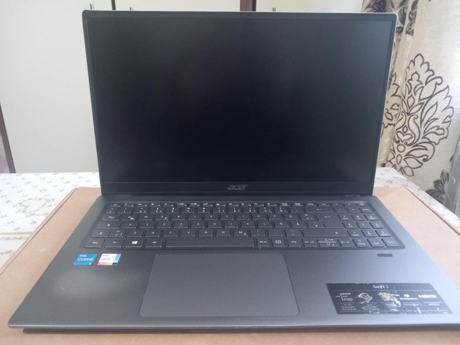 Laptop Acer Swift 3 SF316-51