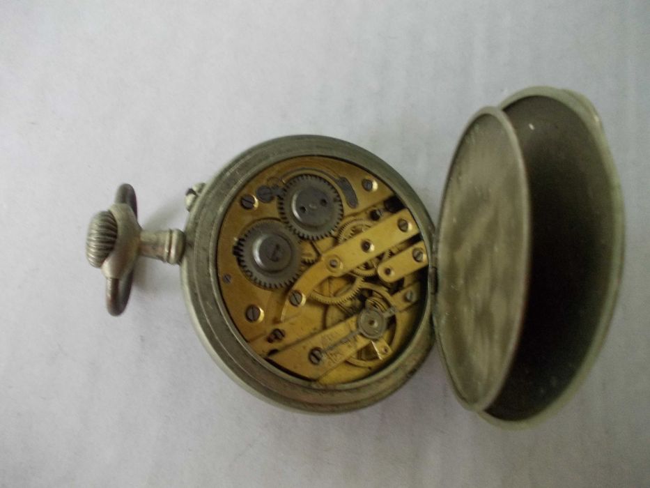 Ceas vechi de buzunar defect E