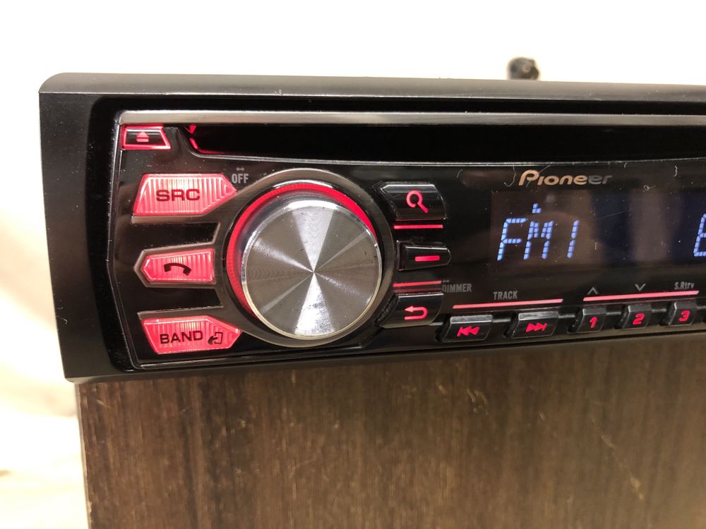 Pioneer DEH-4700 Bluetooth