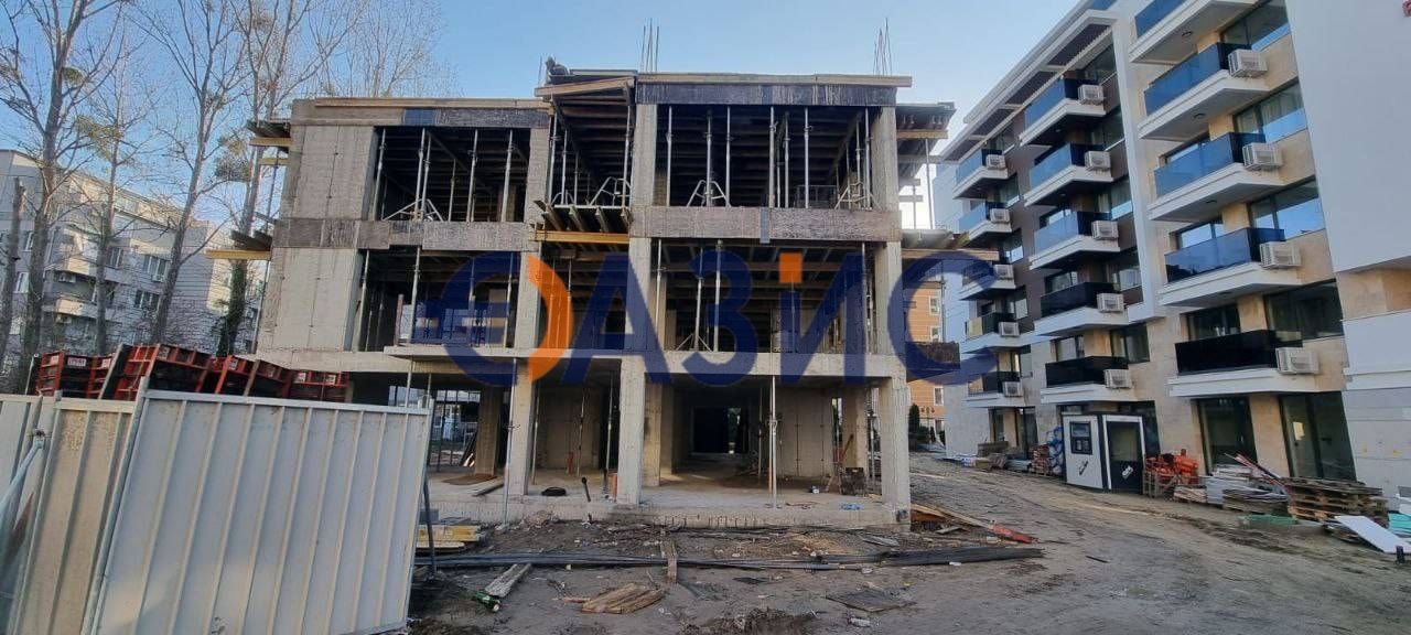Апартамент с 1 спалня в жилищна сграда в строеж, Слънчев Бряг,
