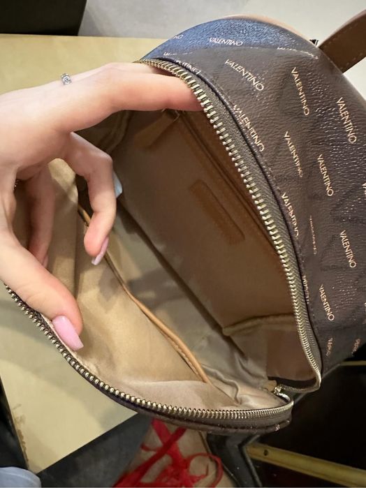Оригинална нова дамска раница VALENTINO