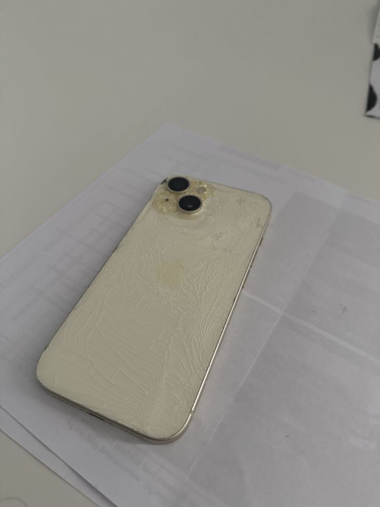 Iphon 15 doar pentru piese