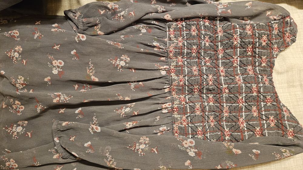 Красива Рокличка Next