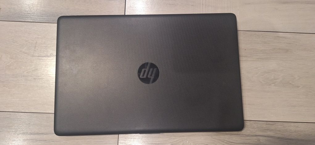 Hp 15da-i5 8250u/8гб/256гб м.2+1TB/MX110