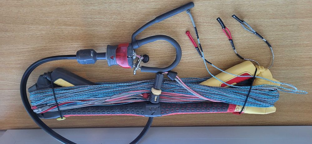 Bara Kite Duotone - Clik Bar 22m+2m + chickenloop si leash freestyle.