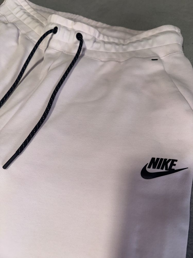 Nike tech fleece full