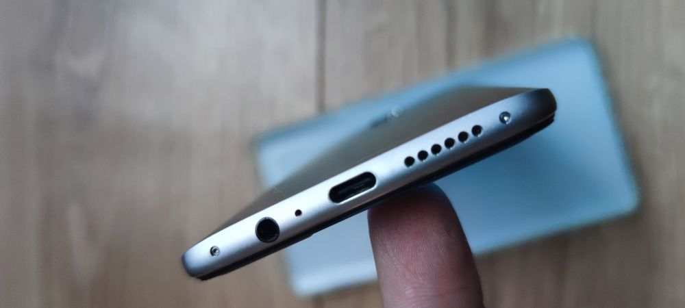 Smartphone OnePlus 3 64GB.