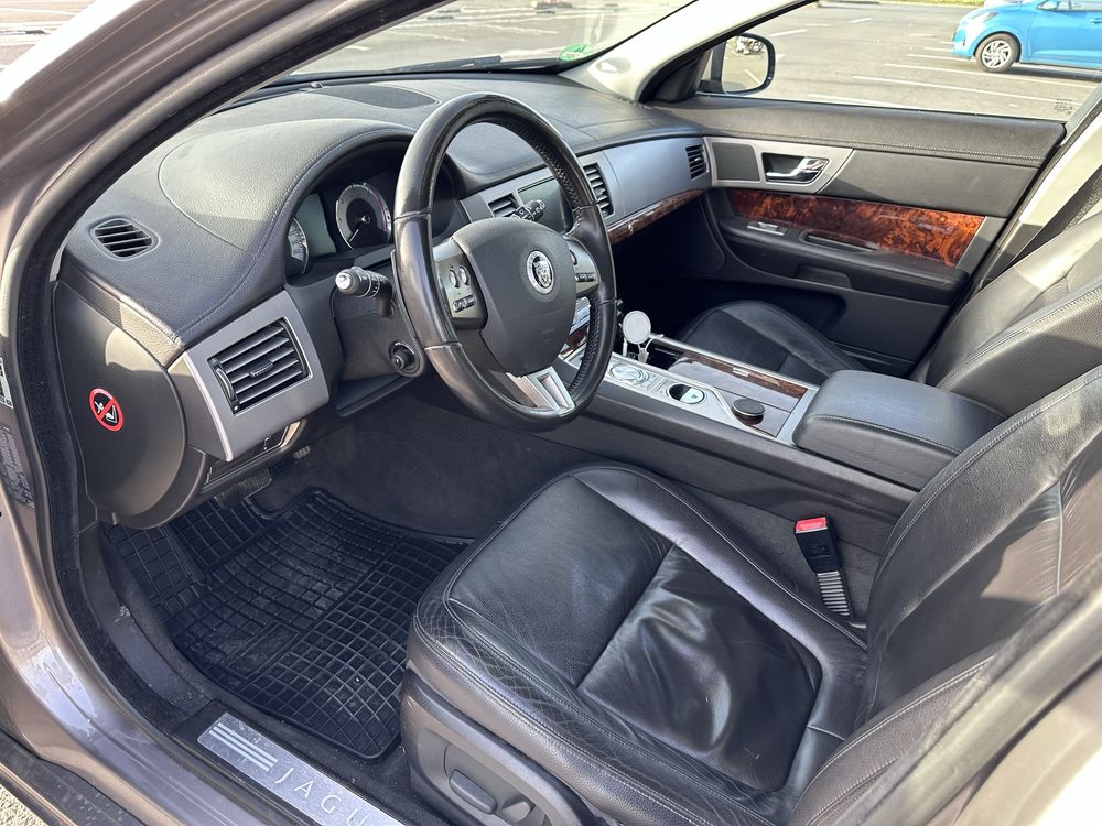 Vand Jaguar xf inmatriculat