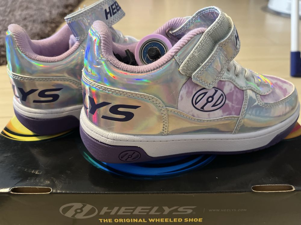 Sneakers cu roti / role Heelys mas. 34. NOI!