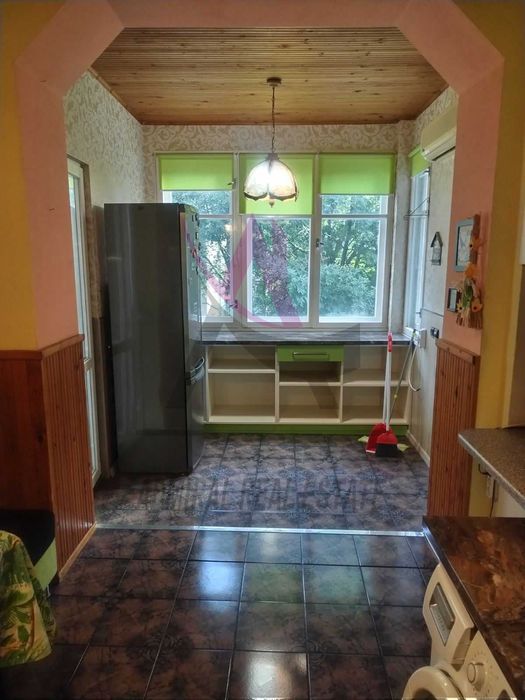 Дава се под наем Тристаен апартамент в Варна, Център - 100 кв.м за 650 € - Снимка #1