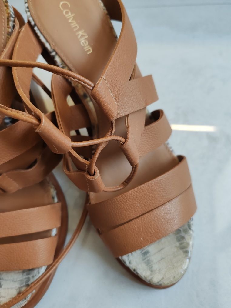 Оригинални сандали Calvin Klein номер  37.5-38