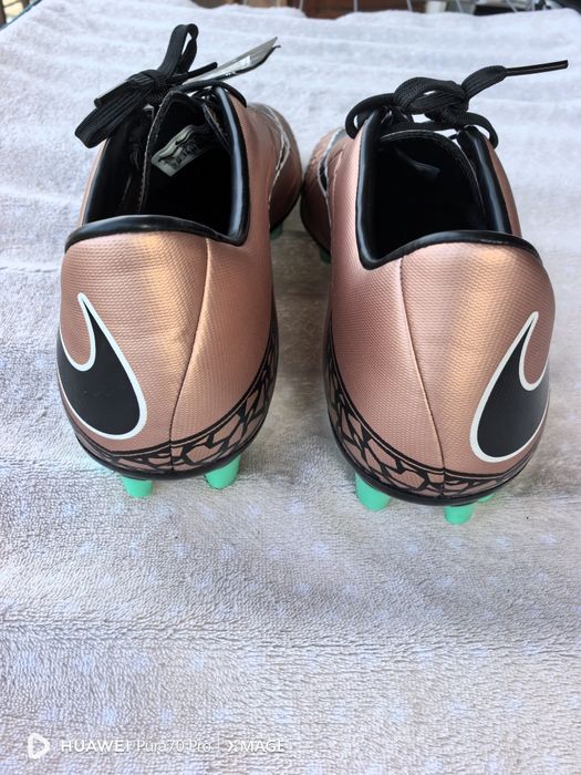 Професионални бутонки nike за изкуствена трева номер 44 стелка 28см