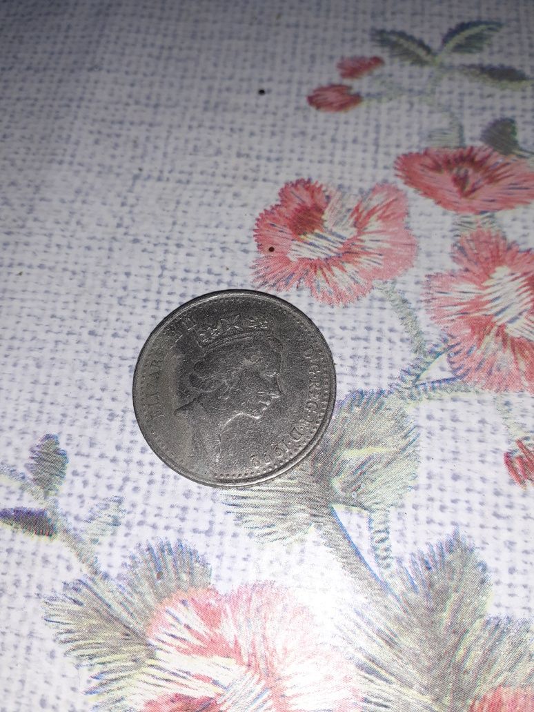Vand o moneda veche Anglia 10 ten pence