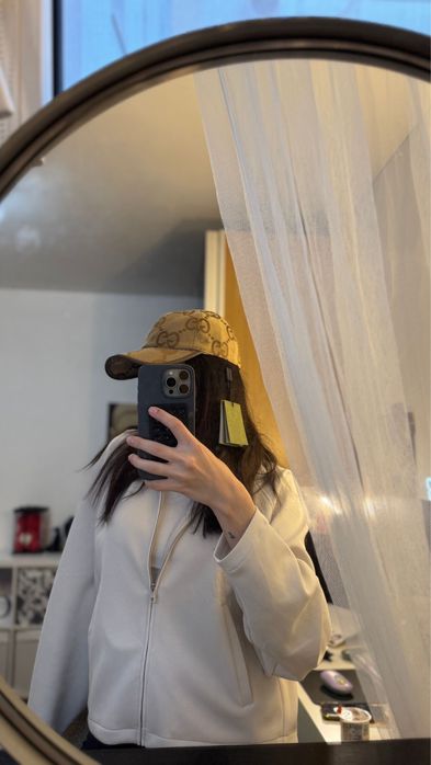 Sepci cu diferite modele, calitate foarte buna