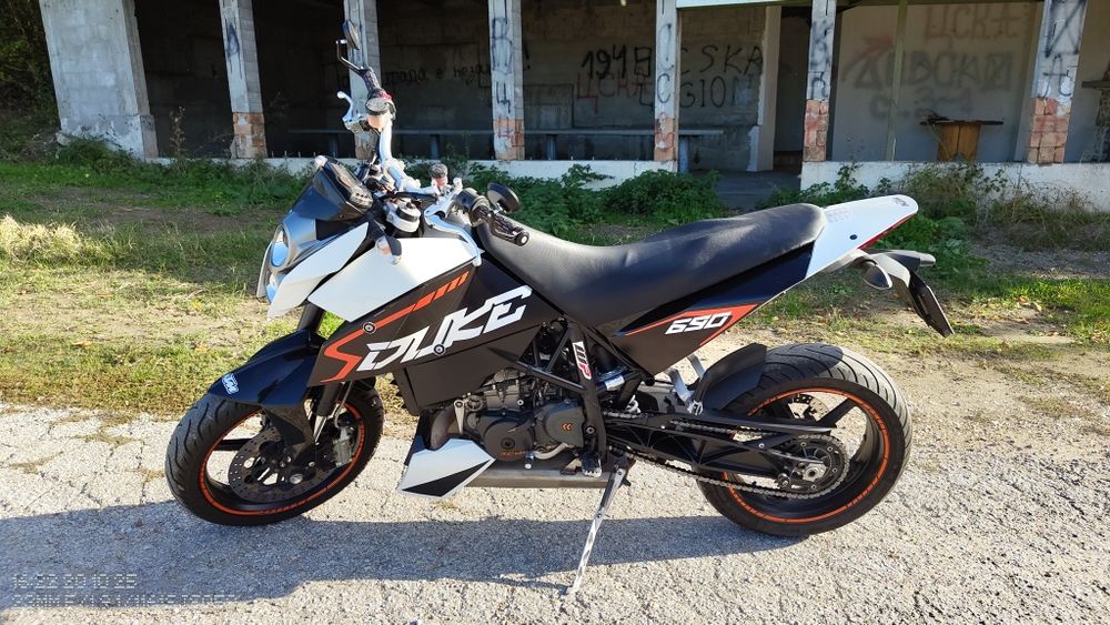 KTM Duke 690 LC4
