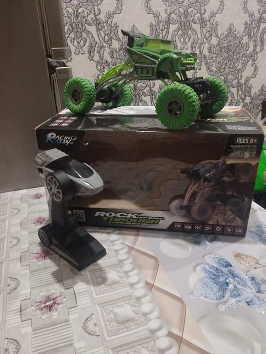 Продам детскую машинку