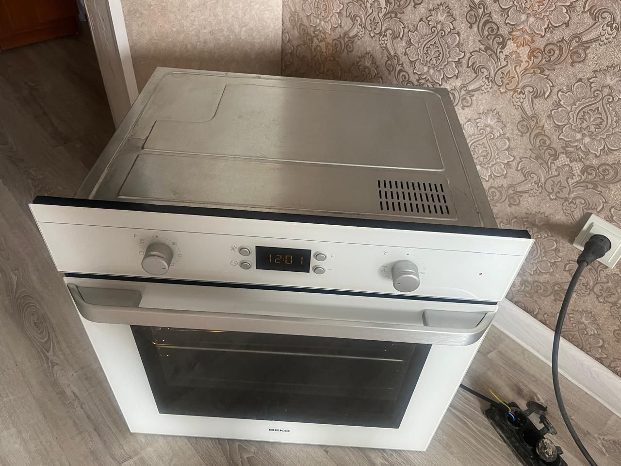 Духовой шкаф BEKO