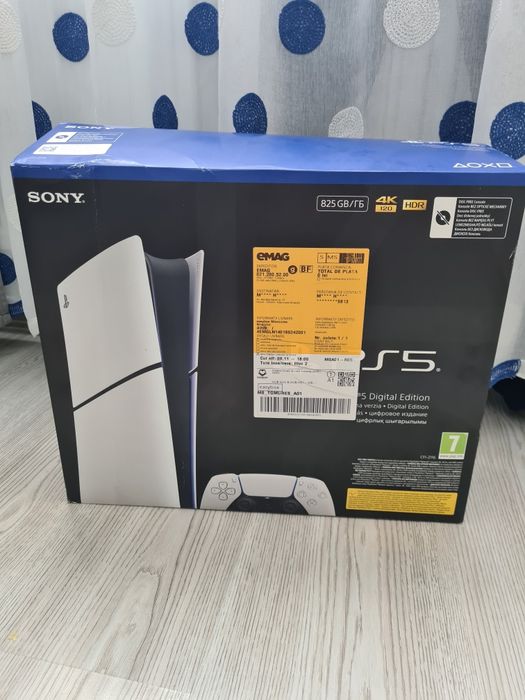 Consola PlayStation 5 Digital Edition PS5 825GB SSD,