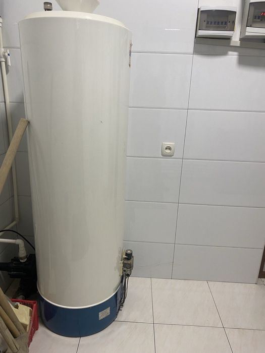 Продам газовый бойлер водонагреватель