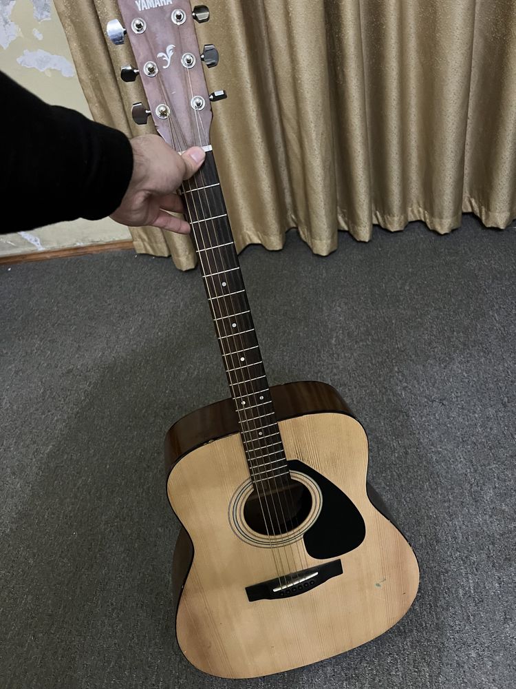 гитара Yamaha f310