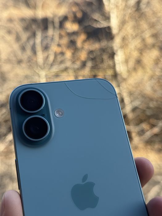 Iphone 16 в идеальном состоянии