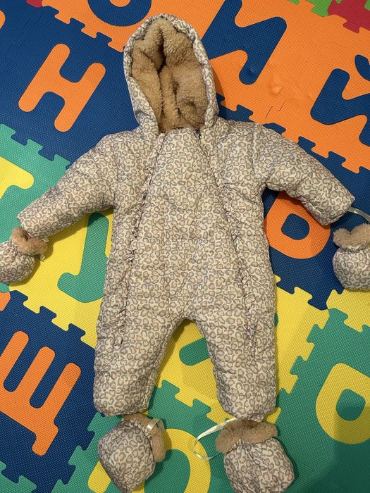 Зимен бебешки гащеризон