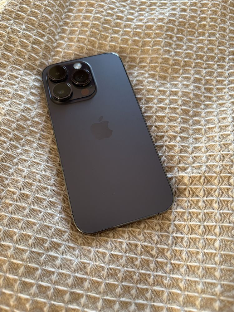 iPhone 14 Pro 128GB Deep Purple – Отлично състояние, eSIM only