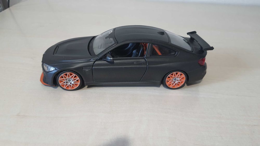 BMW M4 GTS, gri metalizat mat, 1:24