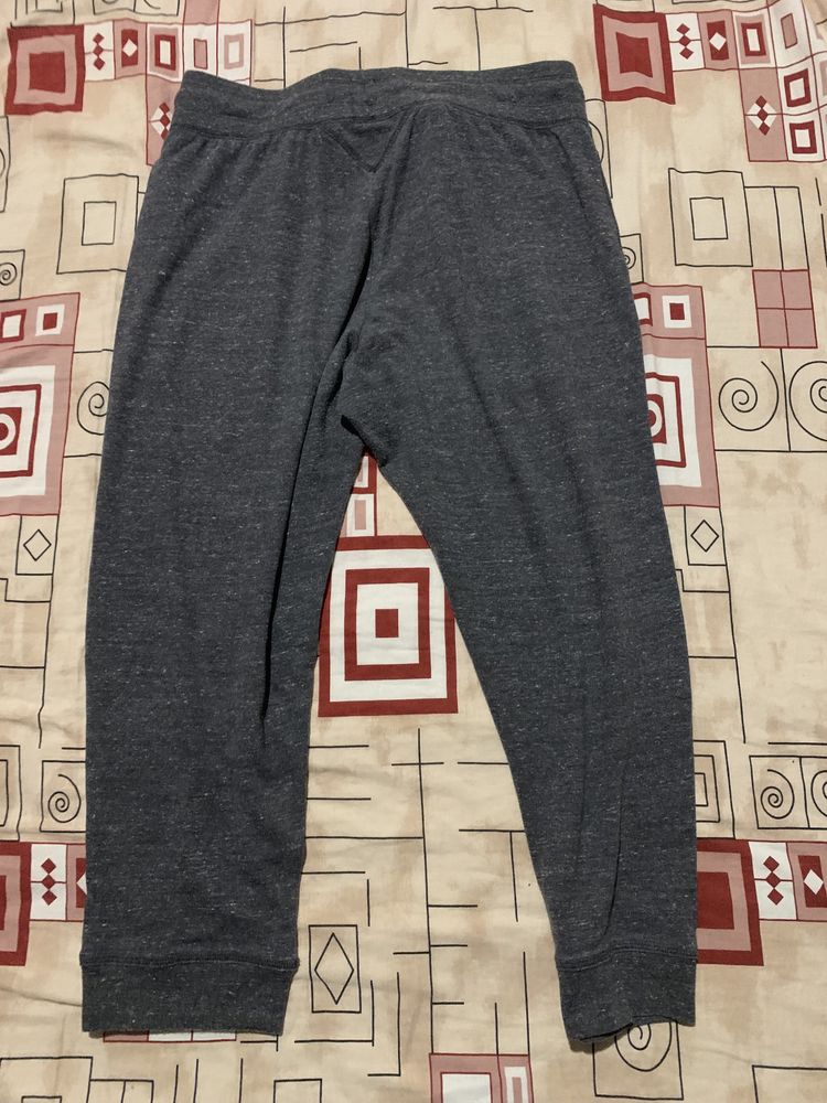 Pantaloni nike de dama