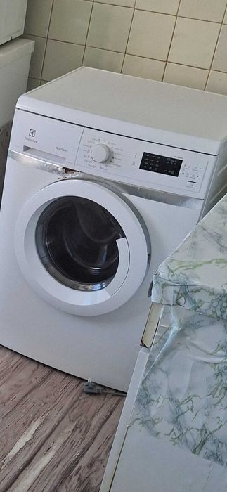 Пералня индезит за ремонт