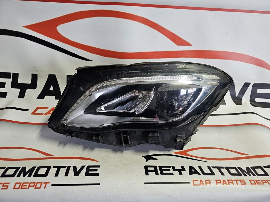 Far stanga led Mercedes GLA Facelift dupa 2016