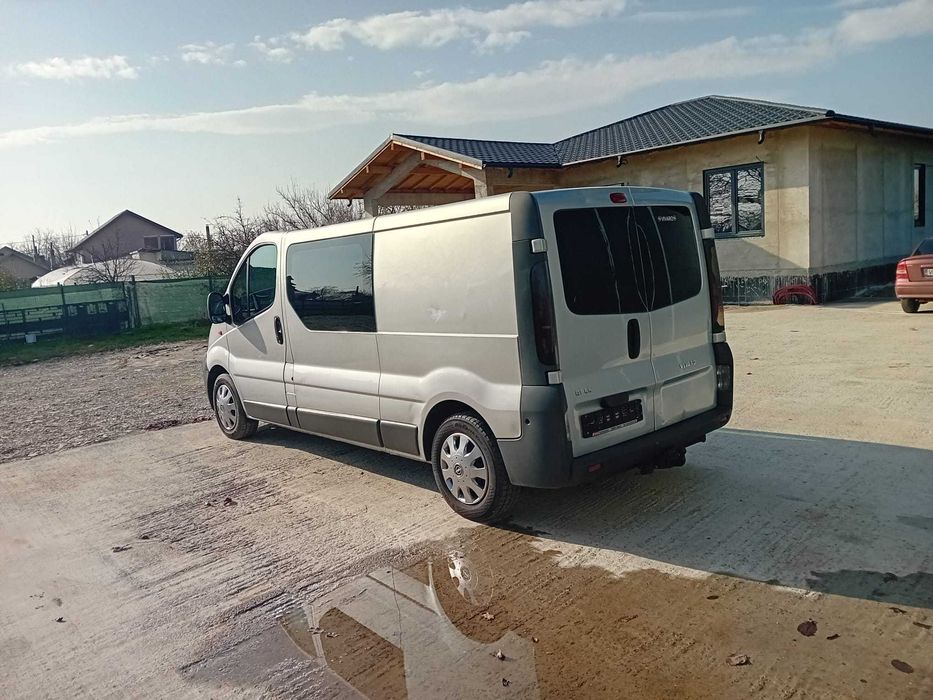 Opel Vivaro 4+1 2006