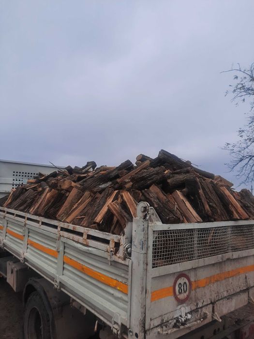 Lemne de foc de vanzare
