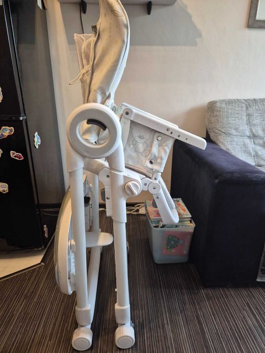 Детско столче за хранене Chipolino Master Chef