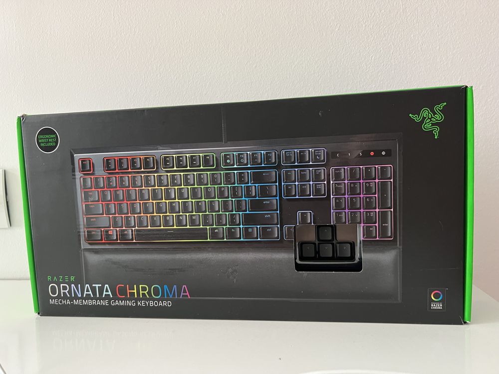 Tastatura gaming Razer Ornata Chroma, iluminare RGB