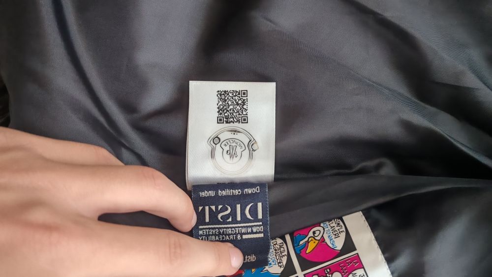 Moncler черно яке