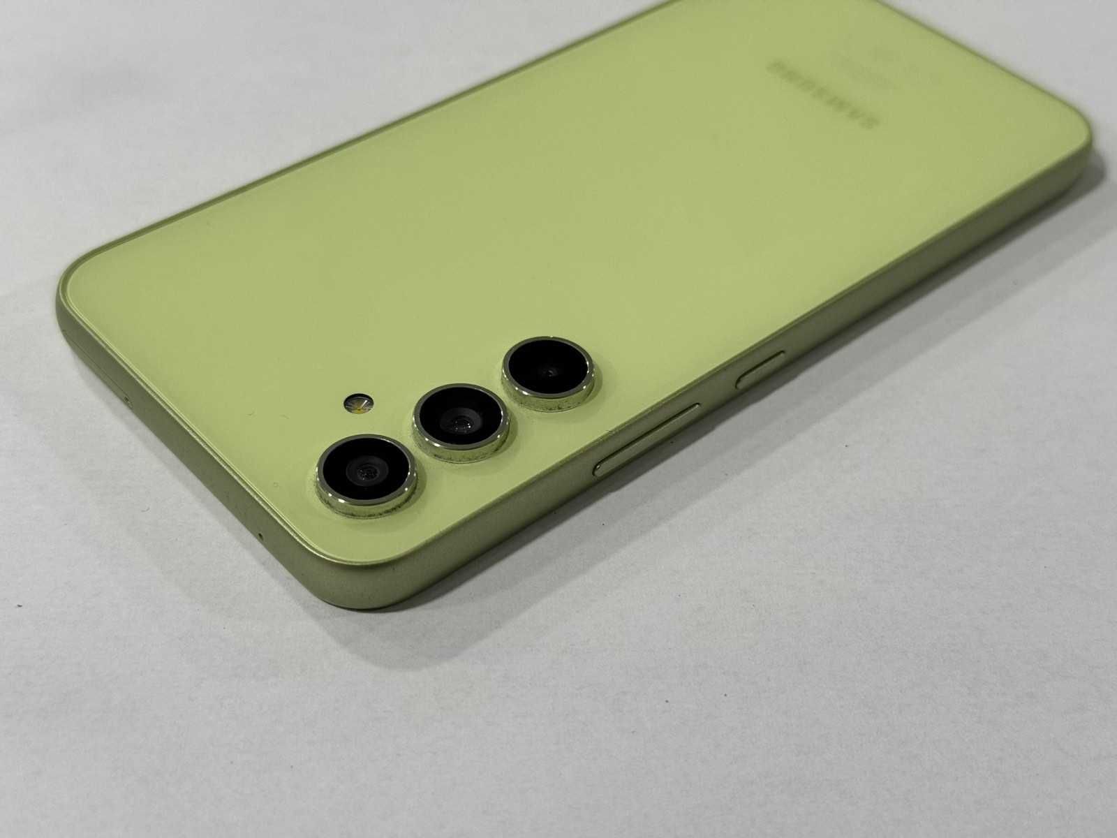 Продавам Samsung A54 5G 128gb