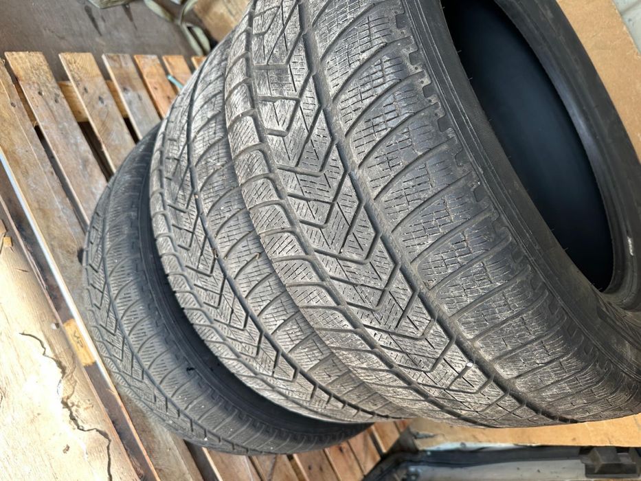 3 anvelope Iarna Pirelli Scorpion 255/55/R19