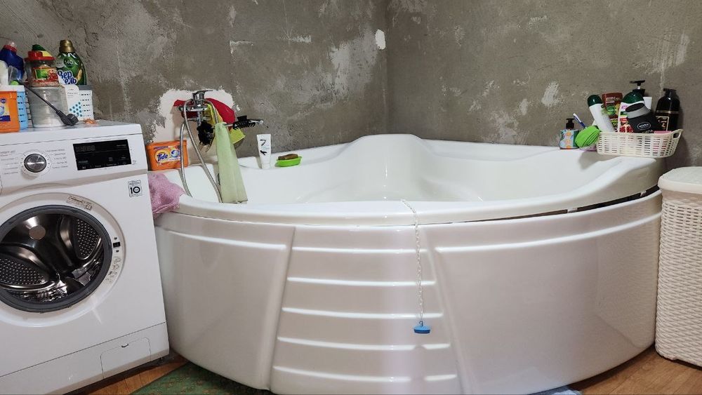 СРОЧНО ДОМ 600 м/2 продаётся под застройку