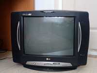 Телевизор черного цвета lg