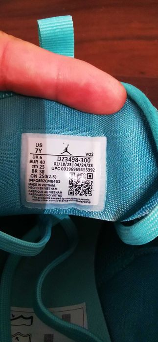 Air Jordan Marimea 40, Original Sneakers Bascheți New