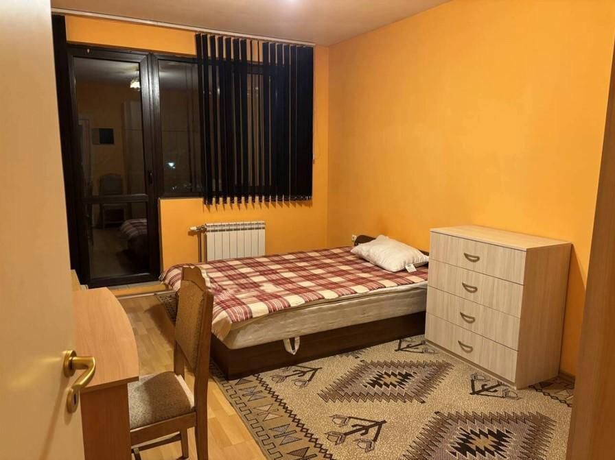 Дава се под наем Четиристаен апартамент в София, Стрелбище - 120 кв.м за 1000 € - Снимка #4