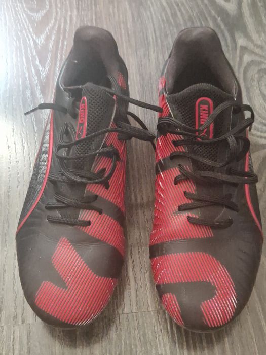 Ghete fotbal Puma King Ultimate