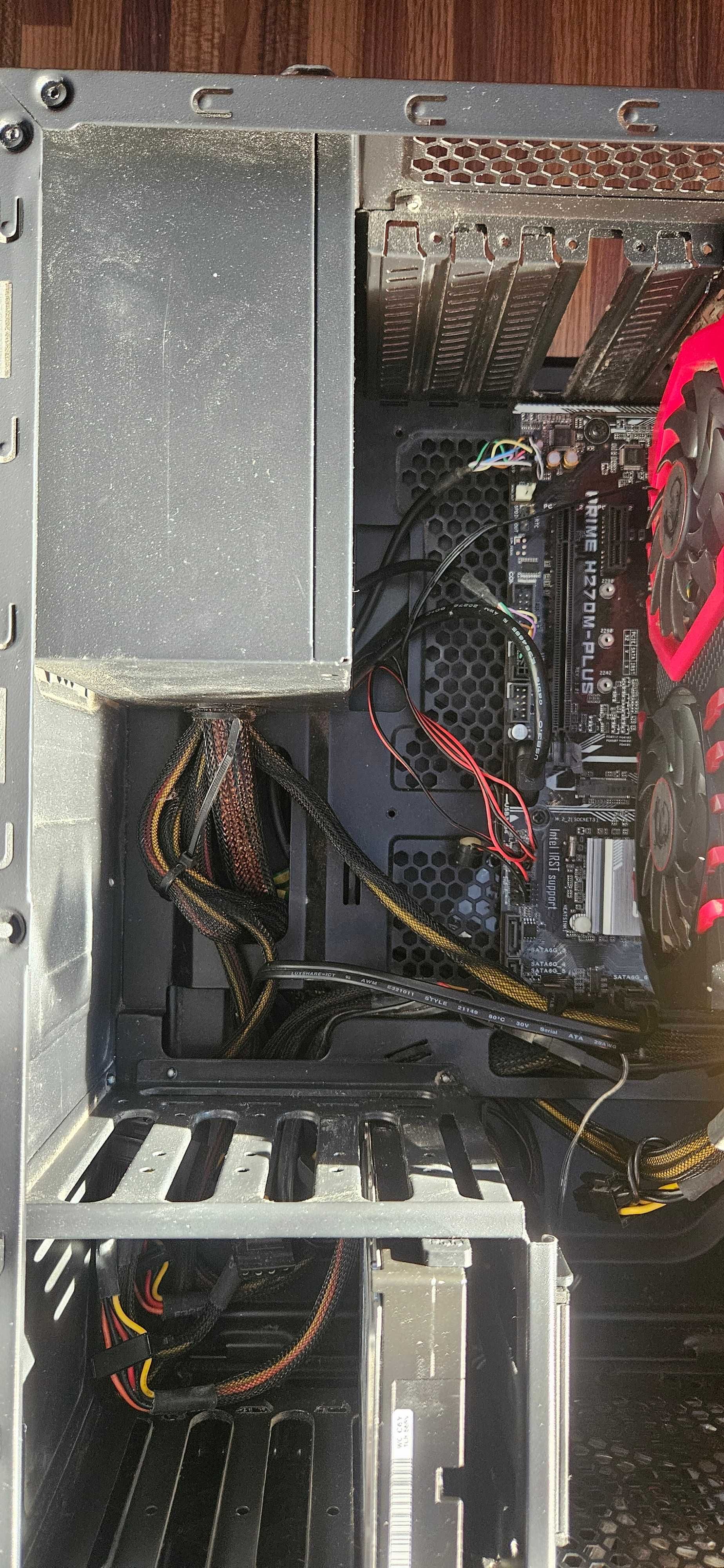 PC i3 7100, HYPERX 4 GB RAM, MSI GTX 1050TI, WD HDD 1TB + K SSD 240 GB