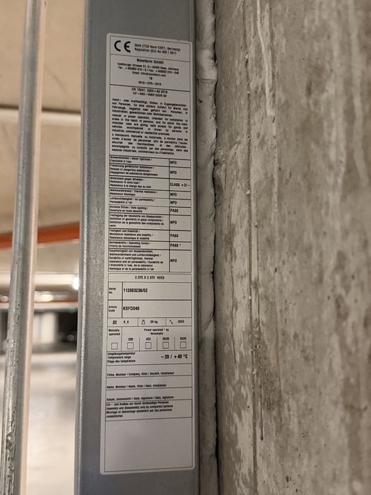 Гаражна врата неразличима от  нова