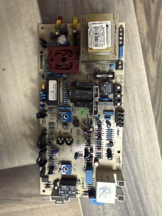 Placa electronica Immergas, Vaillant, Ariston, Viessmann.